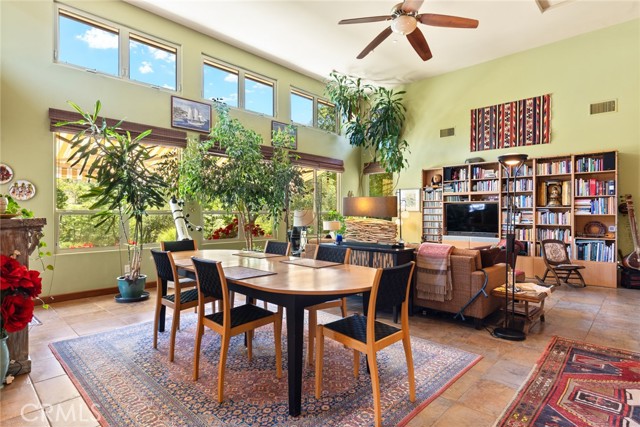 Detail Gallery Image 8 of 51 For 12682 Quail Run Dr, Chico,  CA 95928 - 3 Beds | 3 Baths