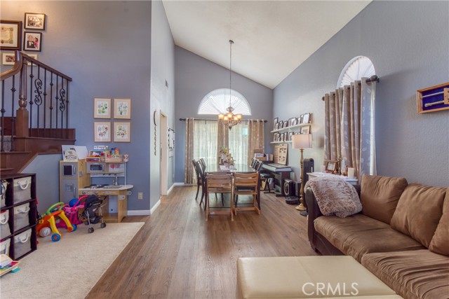 Detail Gallery Image 6 of 30 For 23903 Creekwood Dr, Moreno Valley,  CA 92557 - 4 Beds | 2/1 Baths