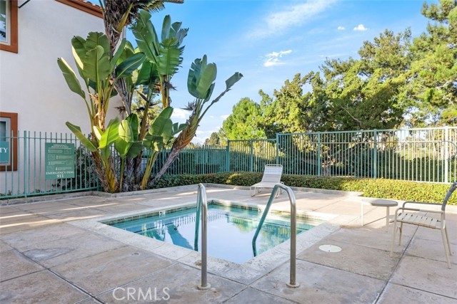 Detail Gallery Image 29 of 37 For 243 Villa Point Dr, Newport Beach,  CA 92660 - 2 Beds | 2 Baths