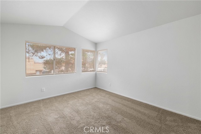 Detail Gallery Image 19 of 26 For 43718 Byron Dr, Lancaster,  CA 93535 - 4 Beds | 2/1 Baths