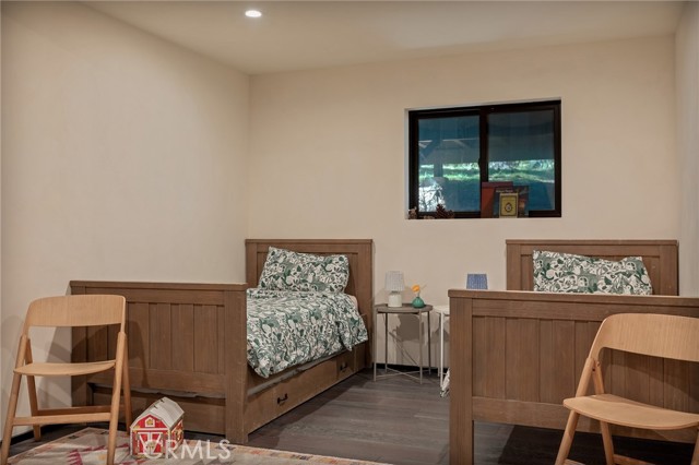 Detail Gallery Image 27 of 52 For 504 Millburn, Lake Arrowhead,  CA 92352 - 4 Beds | 3/1 Baths