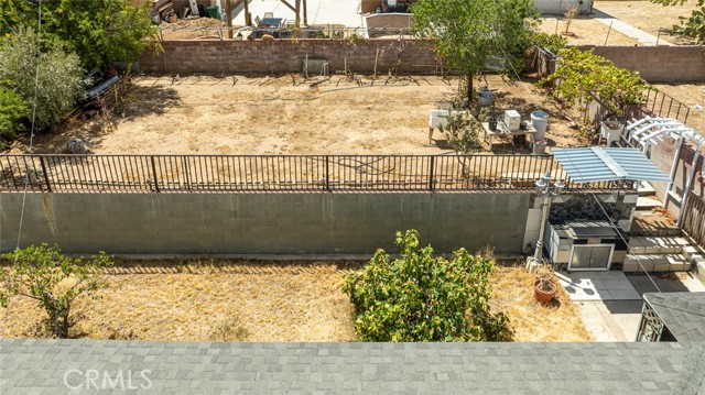 1208 E Avenue R3, Palmdale CA: https://media.crmls.org/medias/afcf616c-281a-4807-a273-fecbd146fdf1.jpg