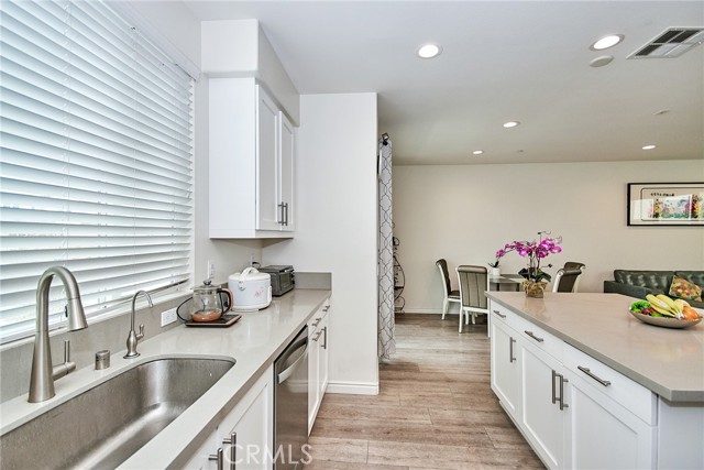 Detail Gallery Image 10 of 38 For 3383 Lynd Ave, Arcadia,  CA 91006 - 2 Beds | 2/1 Baths