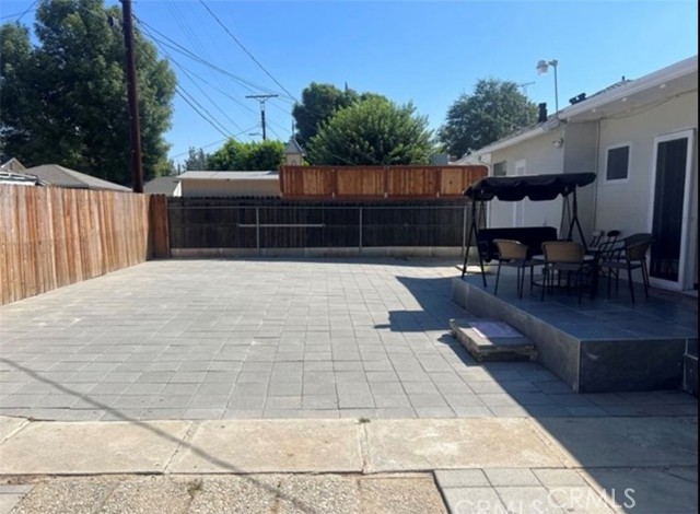 18763 Sunburst Street, Northridge CA: https://media.crmls.org/medias/afd09dfa-5b31-4d31-bc29-8d8fd9fa0551.jpg
