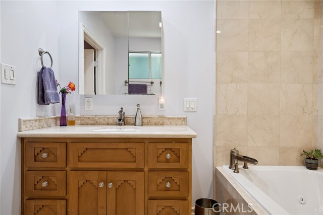 6217 Orion Avenue, Van Nuys CA: https://media.crmls.org/medias/afd10680-4004-4a21-944b-e0bc93711728.jpg