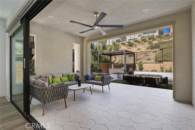 20535 W Bluebird Court, Porter Ranch CA: https://media.crmls.org/medias/afd1e210-6310-4b1f-add0-af151adf65ba.jpg
