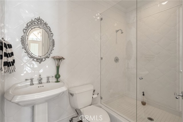 16727 Camino Sierra del Sur Drive, Rancho Santa Fe CA: https://media.crmls.org/medias/afd3d748-dcd4-42f7-a946-a72a12fdf08c.jpg