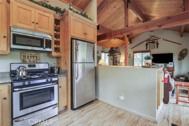 Detail Gallery Image 23 of 47 For 1218 Bow Canyon Ct, Big Bear Lake,  CA 92315 - 2 Beds | 1 Baths