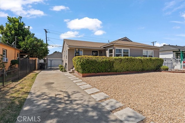 749 S 2nd Avenue, Covina CA: https://media.crmls.org/medias/afd4beec-2ba4-4015-9a5a-2c91741f0fbb.jpg