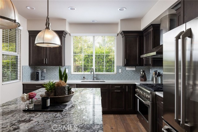 Detail Gallery Image 10 of 32 For 135 Walnut St, Costa Mesa,  CA 92627 - 4 Beds | 3 Baths