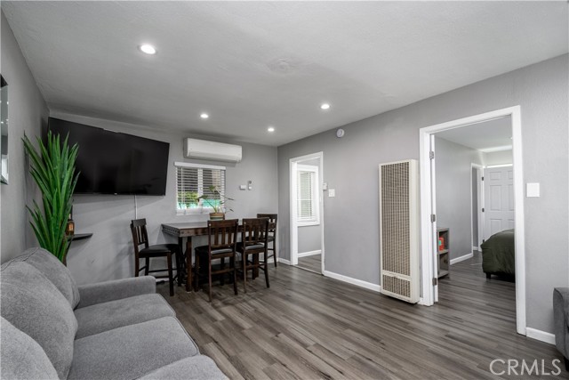 Detail Gallery Image 5 of 23 For 15122 Jersey, Norwalk,  CA 90650 - 2 Beds | 1/1 Baths