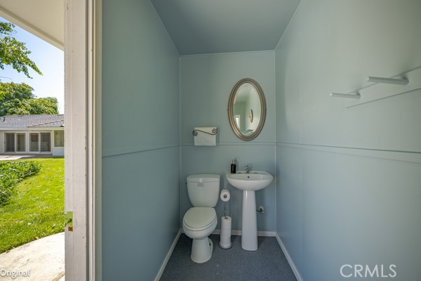 https://media.crmls.org/medias/afd64920-92e9-49bc-98d6-24d14ce17c8b.jpg?preset=X-Large
