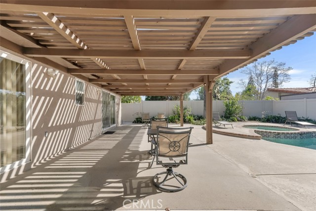Detail Gallery Image 31 of 39 For 20828 Bermuda St, Chatsworth,  CA 91311 - 4 Beds | 2 Baths