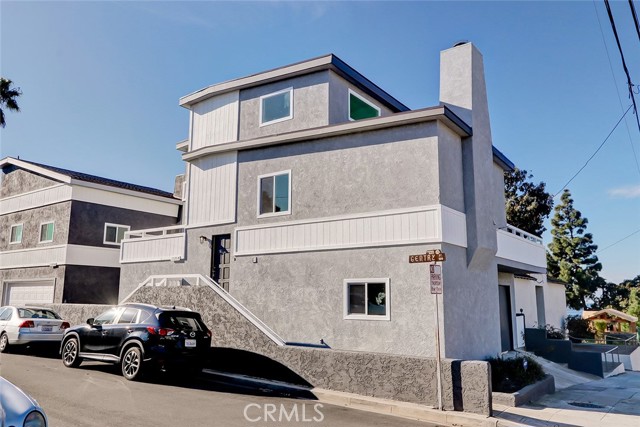 1120 6th Street, Hermosa Beach, California 90254, ,Residential Income,Sold,6th Street,SB22003058