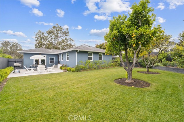 242 San Rafael Avenue, Santa Barbara CA: https://media.crmls.org/medias/afd71506-af92-46a2-84c4-e37c0b9161e4.jpg
