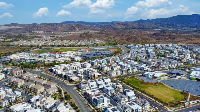 297 Lynx, Irvine CA: https://media.crmls.org/medias/afd73486-71a0-48d6-a690-ff3675746a0f.jpg