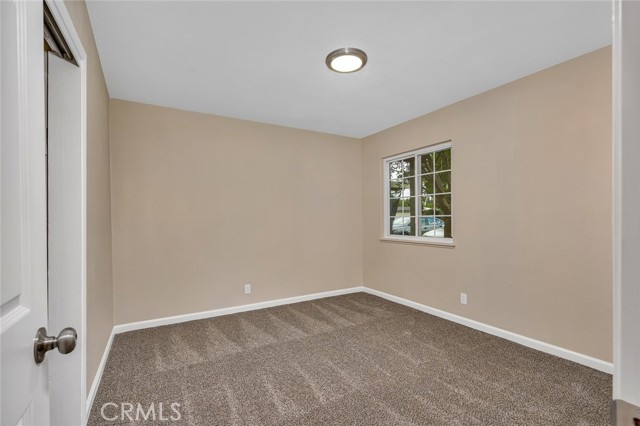 1540 Lilac Avenue, Merced CA: https://media.crmls.org/medias/afd79cd6-37b0-4fd6-8b66-c8801e667510.jpg
