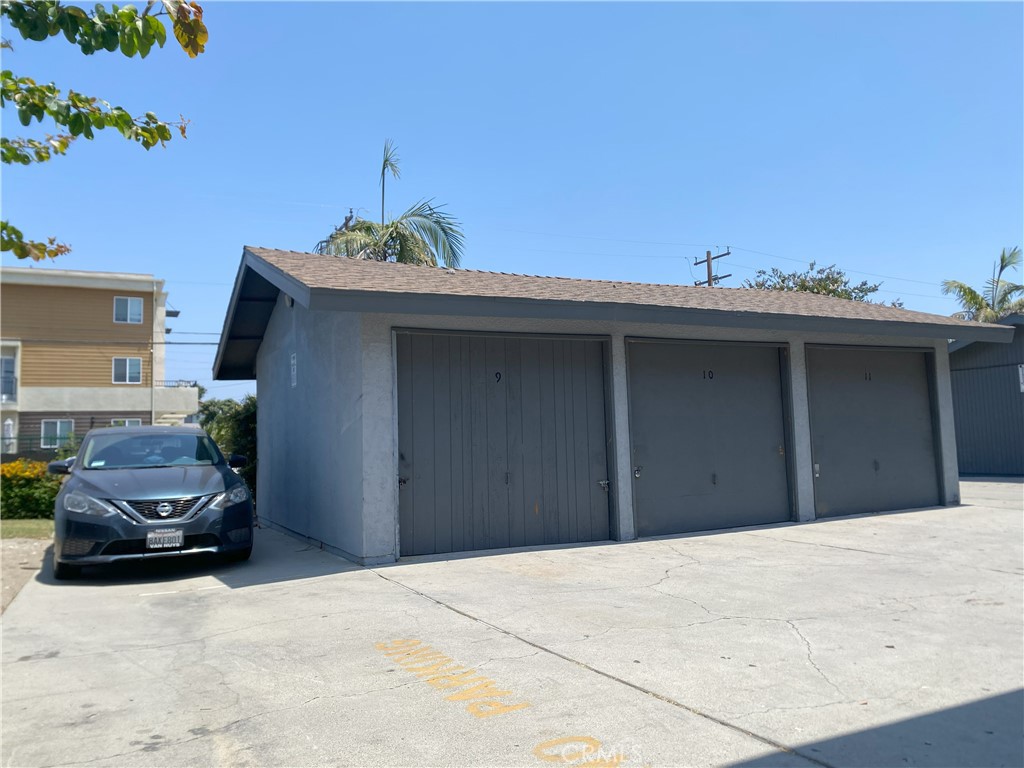 MLS #OC25179173 image #10