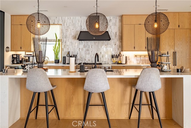 Detail Gallery Image 5 of 71 For 18806 Winnwood, Santa Ana,  CA 92705 - 4 Beds | 4 Baths