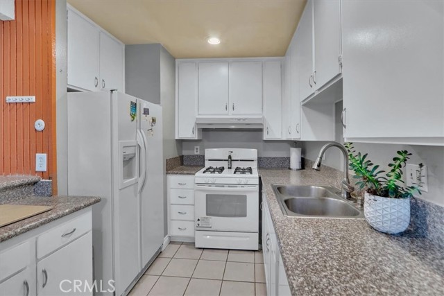 Detail Gallery Image 9 of 39 For 1101 W Macarthur Bld #235,  Santa Ana,  CA 92707 - 2 Beds | 1 Baths