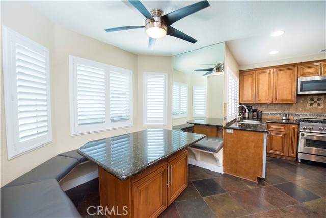 Detail Gallery Image 23 of 73 For 2531 Independence Way, Corona,  CA 92882 - 4 Beds | 3 Baths