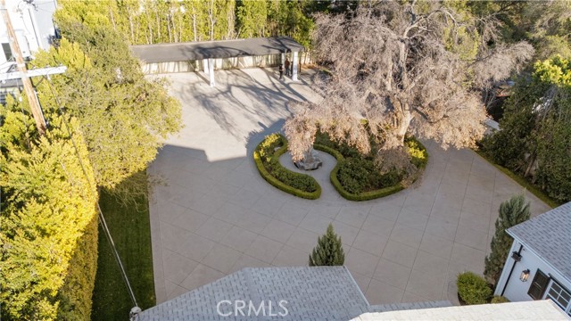 17528 Jayden Lane, Encino CA: https://media.crmls.org/medias/afda6906-921d-4ac3-b1b4-dafddcf84d2c.jpg