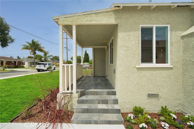 Detail Gallery Image 4 of 26 For 9455 Ives St, Bellflower,  CA 90706 - 2 Beds | 1 Baths