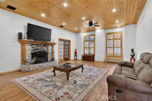 Detail Gallery Image 6 of 30 For 1401 Zion Way, –,  CA 93222 - 4 Beds | 2/1 Baths