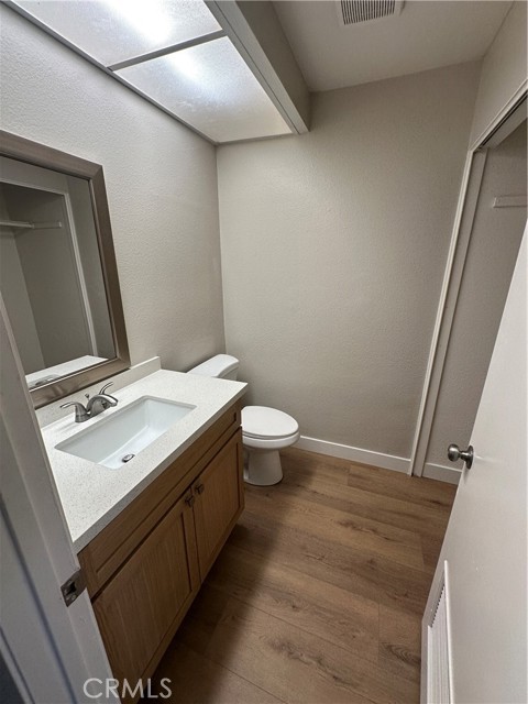 Detail Gallery Image 5 of 15 For 2394 Gonzaga Ln, Riverside,  CA 92507 - 2 Beds | 1/1 Baths