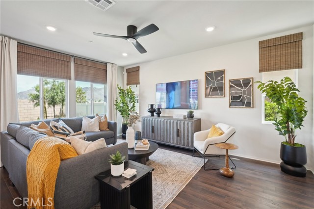 Detail Gallery Image 4 of 30 For 14167 Pandora St, Moreno Valley,  CA 92555 - 4 Beds | 2/1 Baths