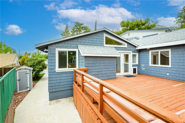 5624 Freeman Avenue, La Crescenta CA: https://media.crmls.org/medias/afdcb267-ca39-439b-a541-ad968819061e.jpg