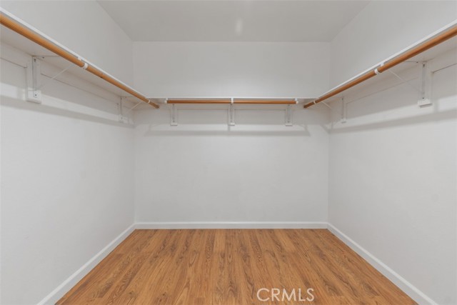 270 Old Ranch Road, Seal Beach CA: https://media.crmls.org/medias/afddfe9d-e4dd-4c87-a66a-ae10aeff6f74.jpg