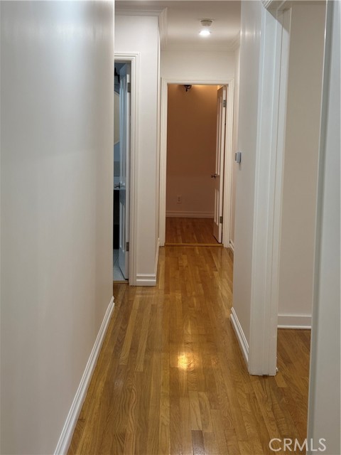 1631 Leycross Drive, La Canada Flintridge CA: https://media.crmls.org/medias/afde4182-ec64-4121-91ba-3a34a048a333.jpg
