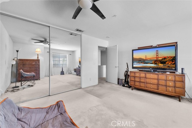 Detail Gallery Image 16 of 39 For 5762 Pine Valley, Fontana,  CA 92336 - 3 Beds | 2/1 Baths