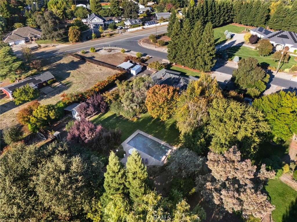 https://media.crmls.org/medias/afde6a9d-5e8f-4c45-86e2-1fcd7d6d953f.jpg?preset=X-Large