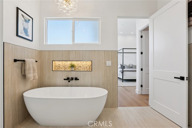 Detail Gallery Image 28 of 52 For 1914 Belmont Ln a,  Redondo Beach,  CA 90278 - 4 Beds | 3/1 Baths