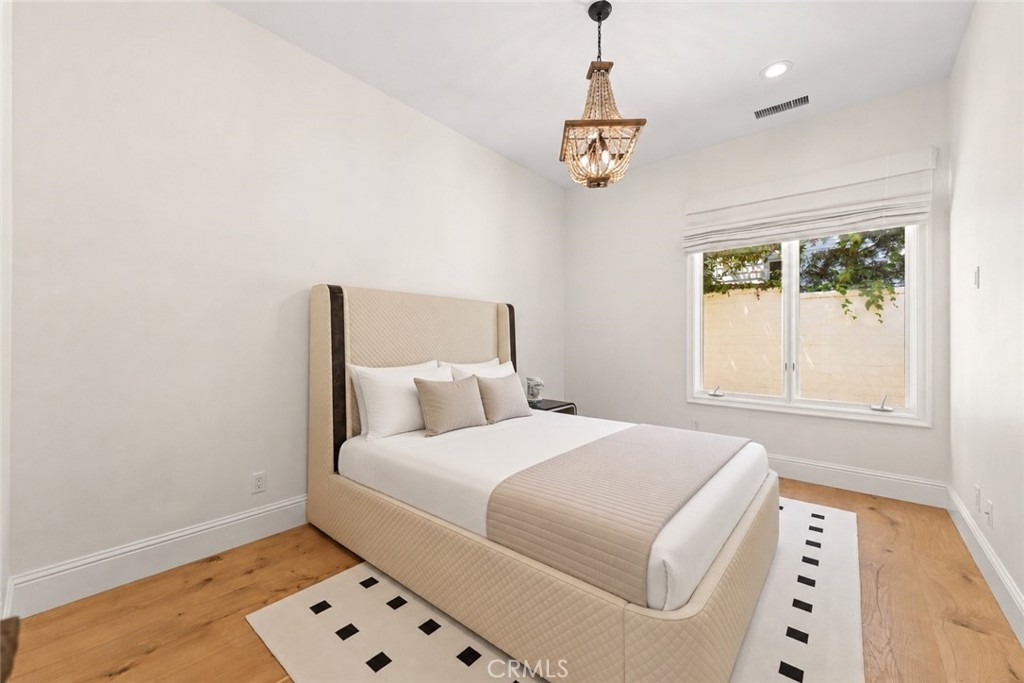 MLS #OC26102051 image #25
