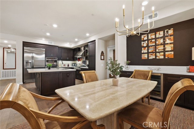 Detail Gallery Image 22 of 46 For 223 Carlow, Irvine,  CA 92618 - 1 Beds | 1/1 Baths