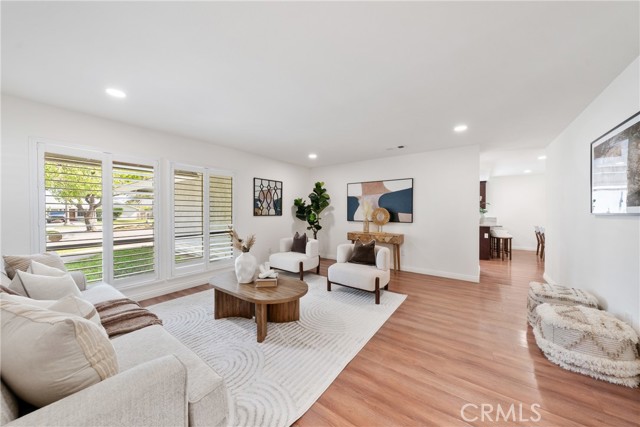 Detail Gallery Image 7 of 21 For 15496 Rolling Ridge, Chino Hills,  CA 91709 - 3 Beds | 2 Baths