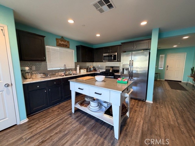 Detail Gallery Image 4 of 19 For 29451 Beeler, Winchester,  CA 92596 - 3 Beds | 2/1 Baths