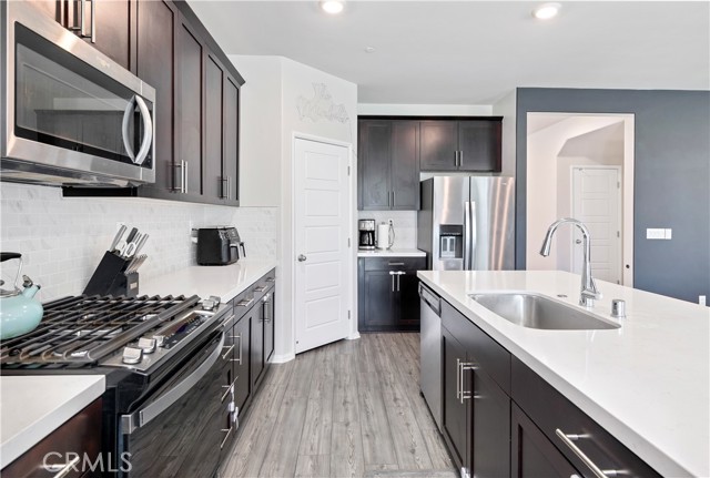 32942 Forgecroft Street, Menifee CA: https://media.crmls.org/medias/afe03ebc-2e6f-4829-bda1-5f68c4f4626b.jpg