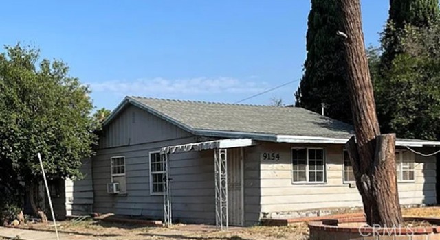 Detail Gallery Image 8 of 13 For 9154 Laurel Ave, Fontana,  CA 92335 - 6 Beds | 2 Baths