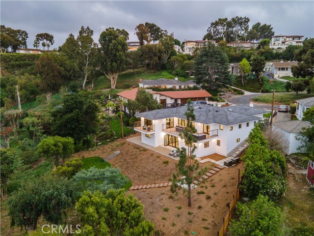 4425 Lucera Circle, Palos Verdes Estates, California 90274, 4 Bedrooms Bedrooms, ,3 BathroomsBathrooms,Residential,Sold,Lucera,PV22074214