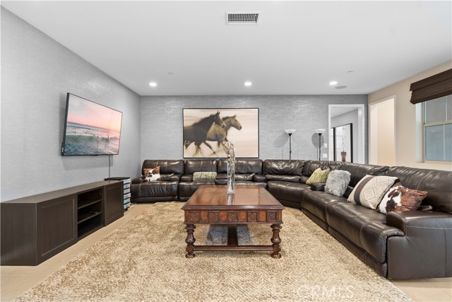 3942 Alexander Ave, Ontario CA: https://media.crmls.org/medias/afe3364c-3f00-4ba9-9652-4845b833ce77.jpg