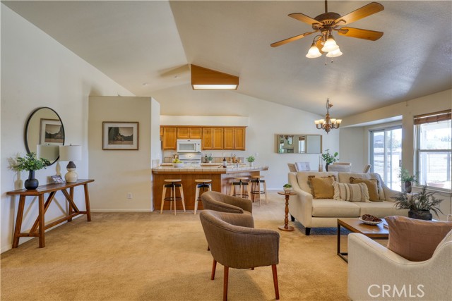 6150 Champagne Lane, Paso Robles CA: https://media.crmls.org/medias/afe3b718-733f-473e-9fb4-690e4682a913.jpg