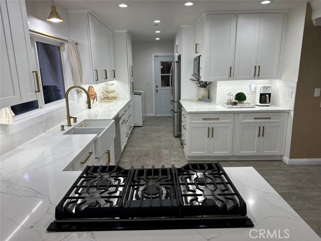 Detail Gallery Image 3 of 15 For 12280 Caladre, Downey,  CA 90242 - 4 Beds | 2 Baths