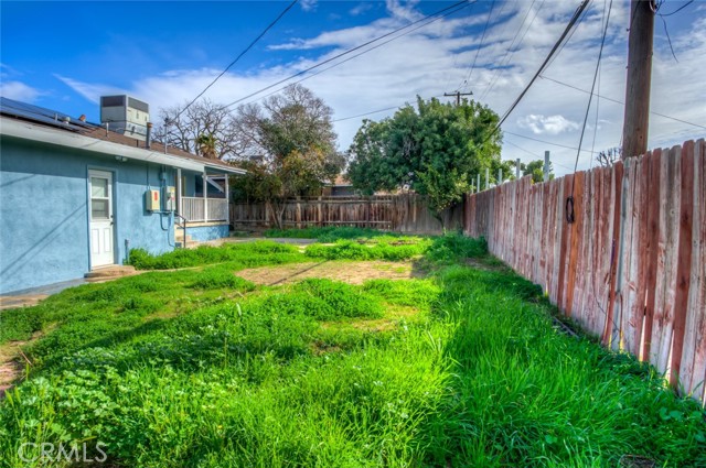 Detail Gallery Image 17 of 48 For 917 Stanford Ct, Bakersfield,  CA 93305 - 4 Beds | 2 Baths