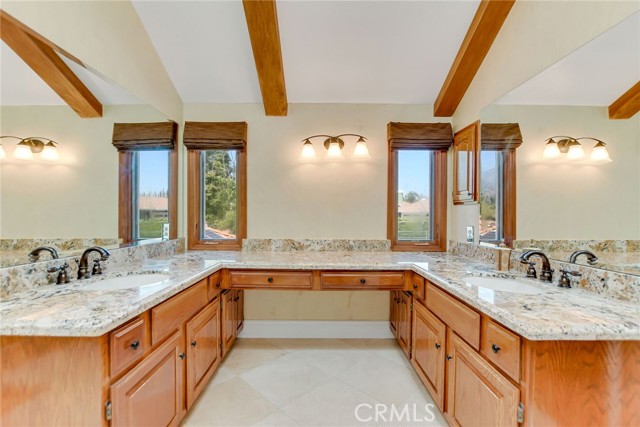 Detail Gallery Image 18 of 75 For 462 Pomello Dr, Claremont,  CA 91711 - 7 Beds | 7 Baths