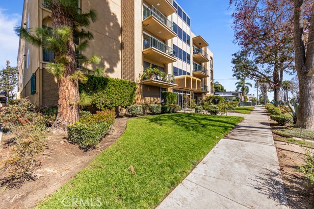 Detail Gallery Image 36 of 47 For 3665 E 1st St #202,  Long Beach,  CA 90803 - 2 Beds | 2 Baths