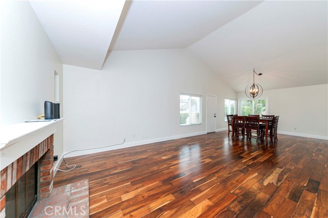 6409 Heatherwood Drive, Jurupa Valley CA: https://media.crmls.org/medias/afeaf467-9654-4e4c-95c6-7cbce5d8b13a.jpg